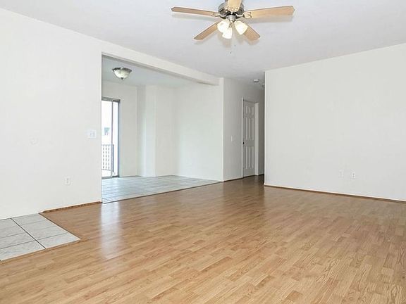 3rd image of 1020 Malene Ln