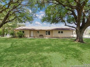 1347 Timberhill Dr, New Braunfels, TX 78132