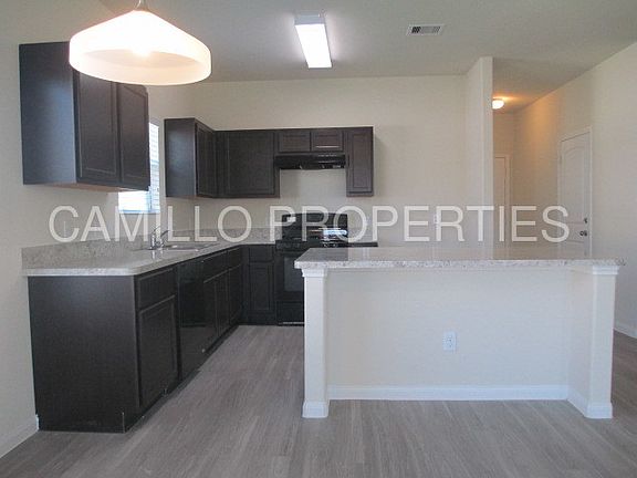5th image of 2507 Montecito Ln