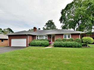 338 E Saint Charles Rd, Elmhurst, IL 60126