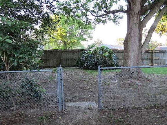 5th image of 257 Paine Dr