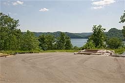 4th image of 53 Harbor Ct