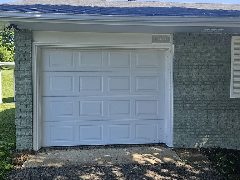 1 car garage