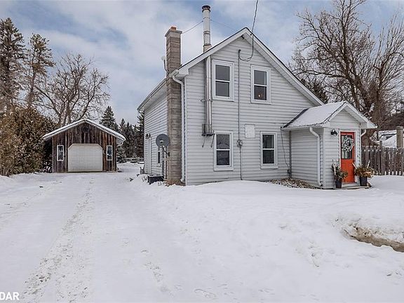3rd image of 14 Centre St