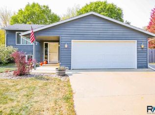 603 N Mundt Ave, Hartford, SD 57033
