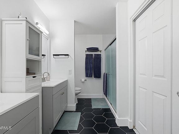 32nd image of 4536 W Continental Drive