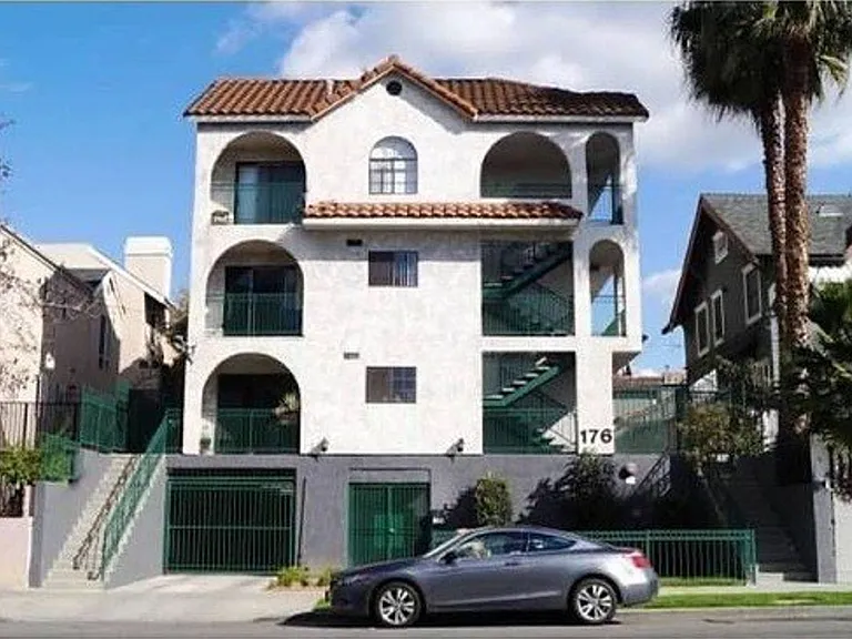 176 S Virgil Ave — Photo 1