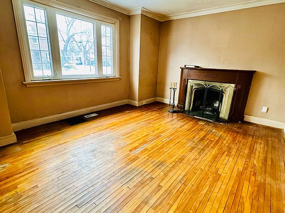 5th image of 27 Royal York Rd