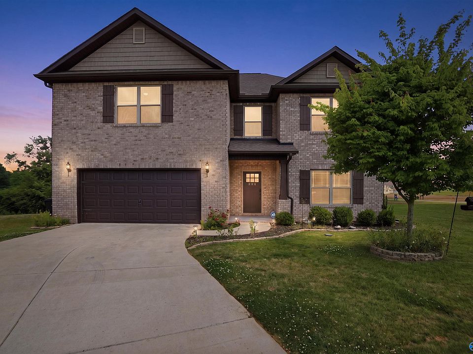 1st image of 203 Rye Cir