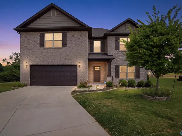 203 Rye Cir, Huntsville, AL 35811