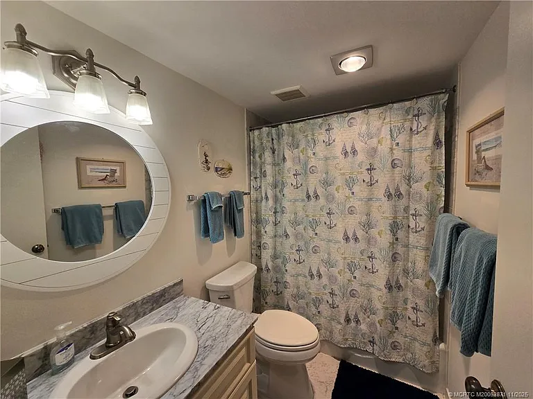 316 NE Edgewater Dr — Photo 18