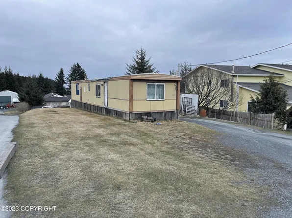 322 Lilly Dr, Kodiak, AK 99615