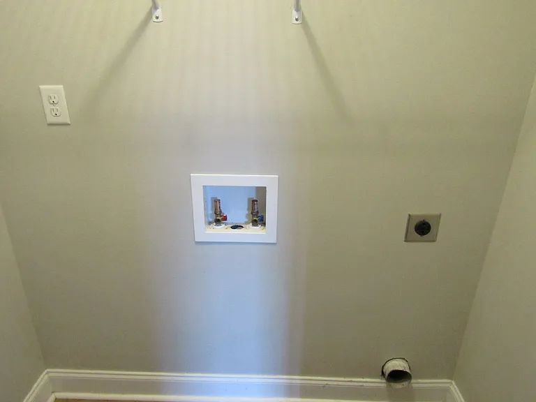 209 Ash Blvd — Photo 26