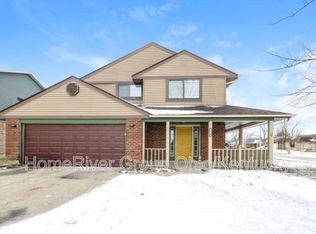 6460 Shull Rd, Dayton, OH 45424