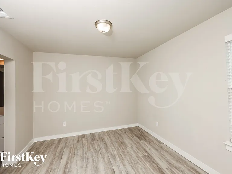 622 Ava Trl — Photo 14