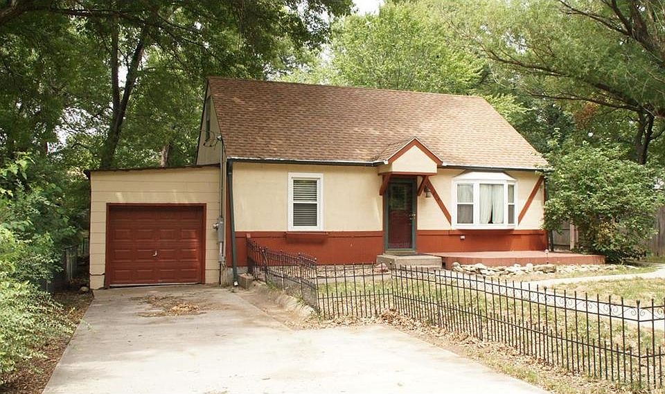 1st image of 808 Michigan St
