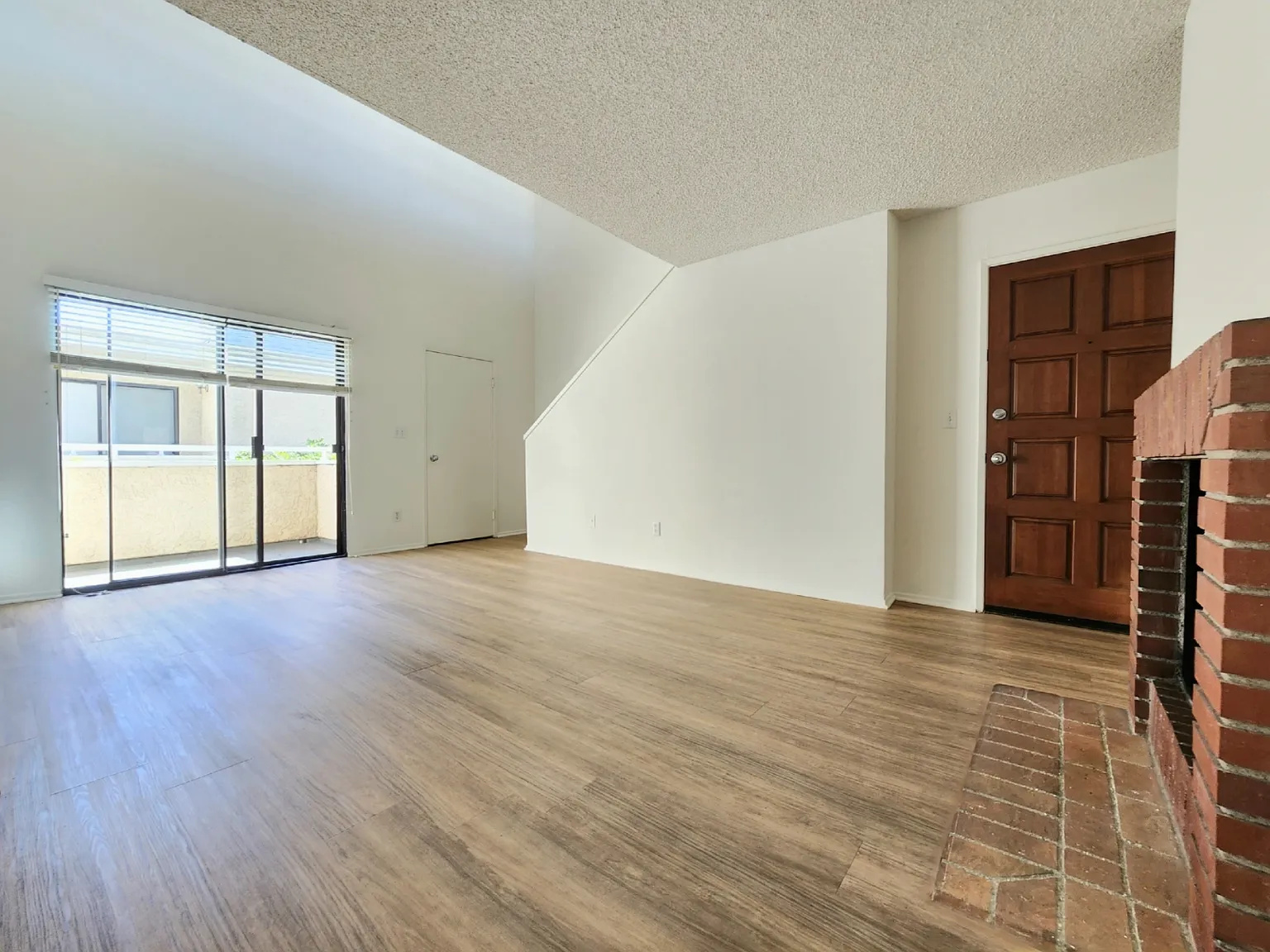 2 bed, 2.0 bath, $3,350 — Photo 4