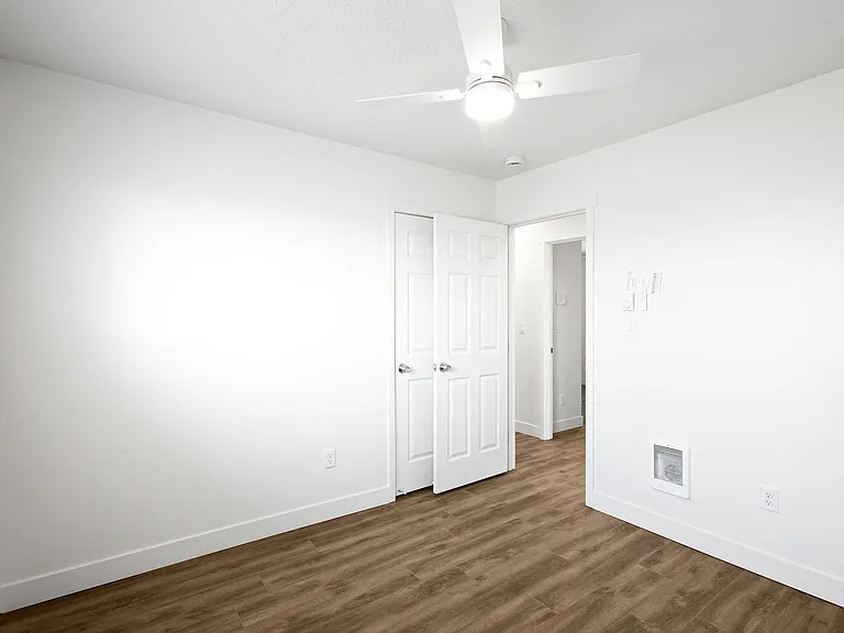 781 S 1800 W #2 — Photo 2