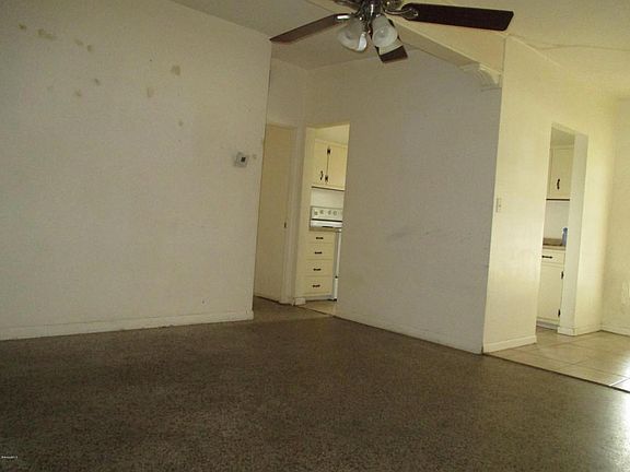 3rd image of 1011 Rosella Ln