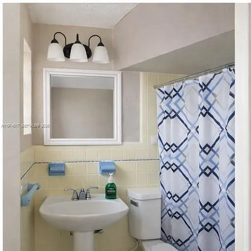 Building Photo - 851 E 41st St #3