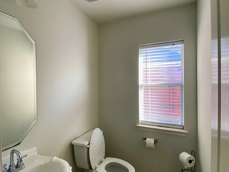 Guest/Half Bath