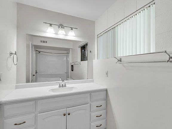 4th image of 52380A Fosteriyah Dr