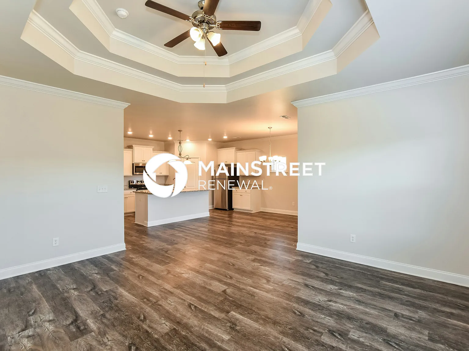 303 Addison Ct — Photo 3