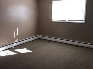 41 Plum Ave APT 2, Carbondale, PA 18407