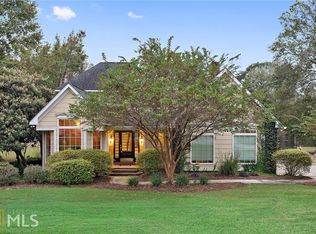214 Golf Club Dr, Metter, GA 30439