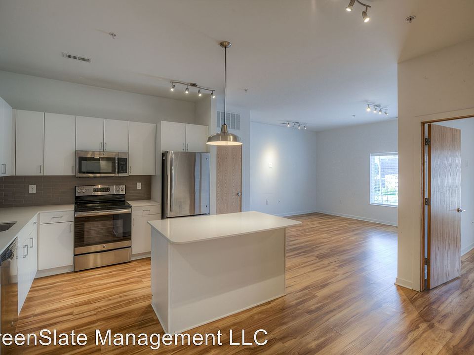 1st image of 401 S 41st St APT 107