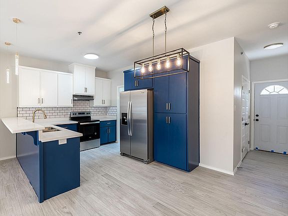 4th image of 1308 W Fig Ave #1