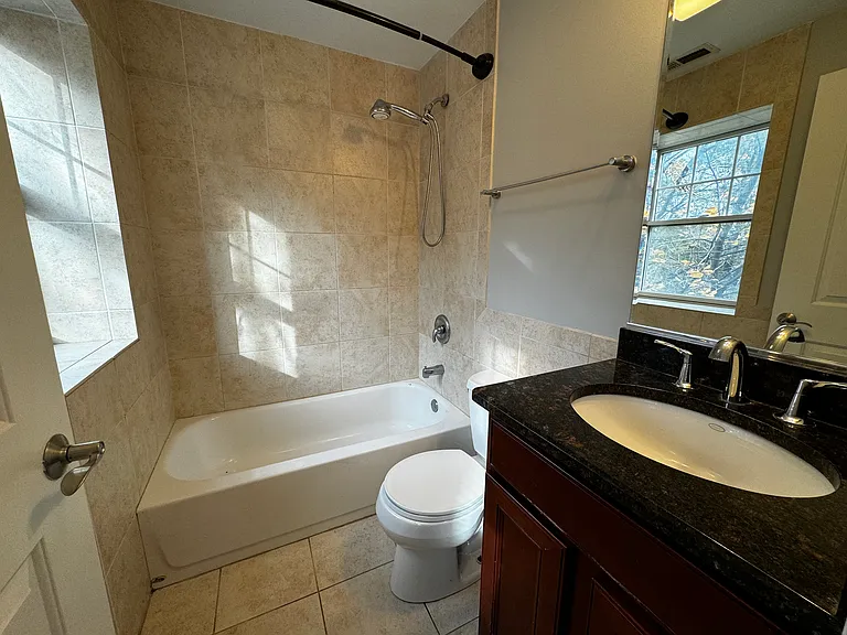 4057 W Melrose St #3W — Photo 10