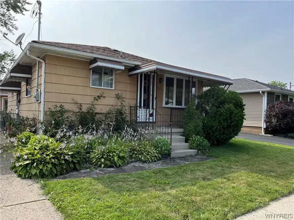 62 Lehigh St, Buffalo, NY 14206