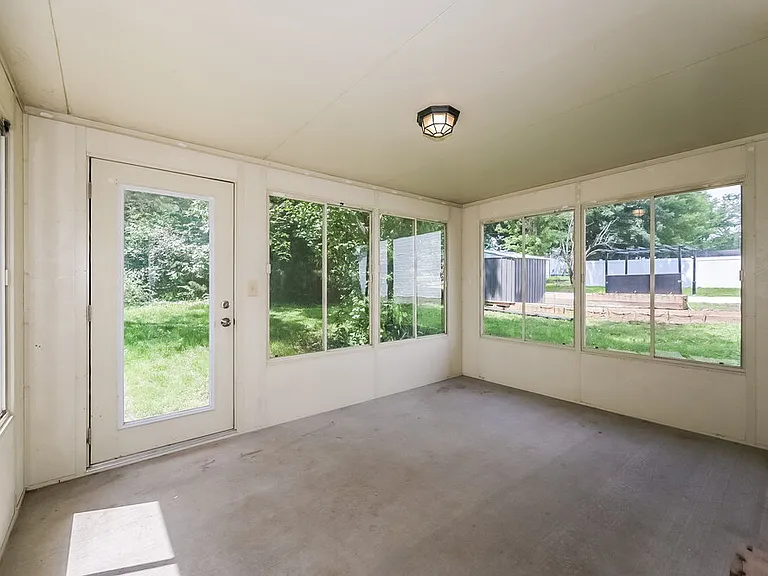 309 Cedar Park Cir — Photo 11