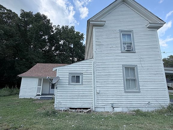 4th image of 205 W Jackson St