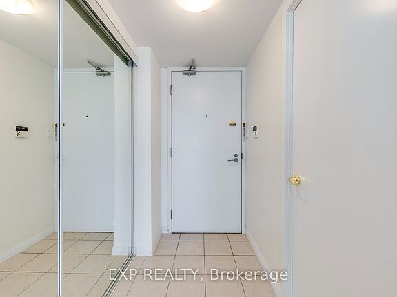 2nd image of 38 Grenville St #1502