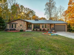 25 Oakwood Manor Dr, Chatsworth, GA 30705