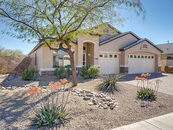 3rd image of 1343 E Jardin Dr