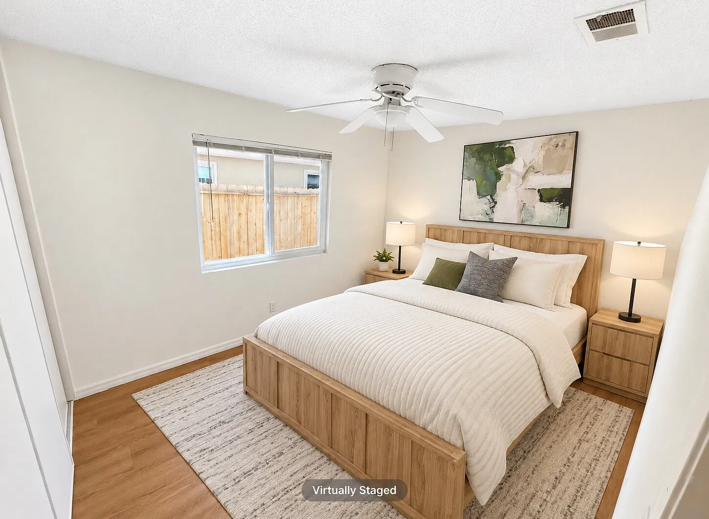 3 bed, 2.0 bath, 1140 sqft, $3,250 — Photo 2