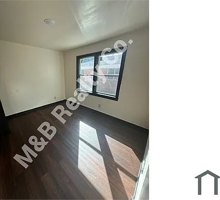 1405 Next St — Photo 10