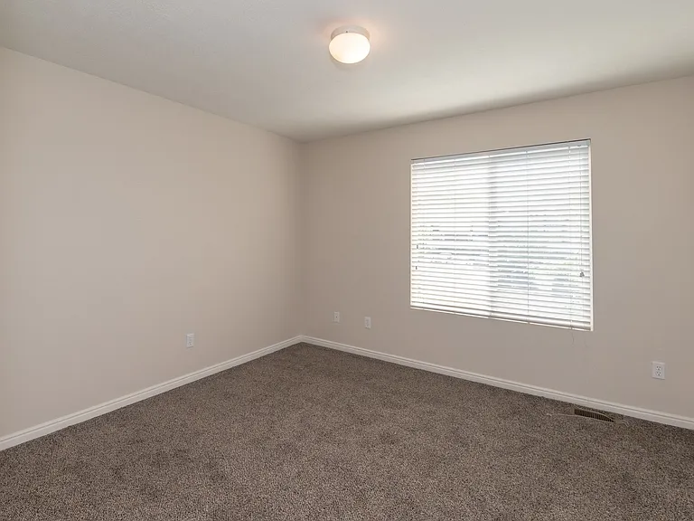 475 N Redwood Rd #56 — Photo 14