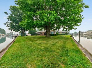 7292 Bluebill St, Algonac, MI 48001