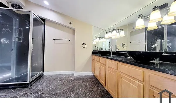 1 bed, 800 sqft, $900 — Photo 3