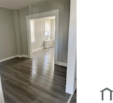 2nd image of 3201 Normount Ave