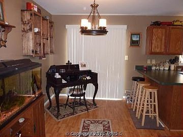 5th image of 4203 Manette Dr