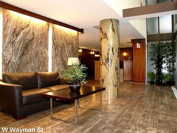 5th image of 672 W Wayman St #1728