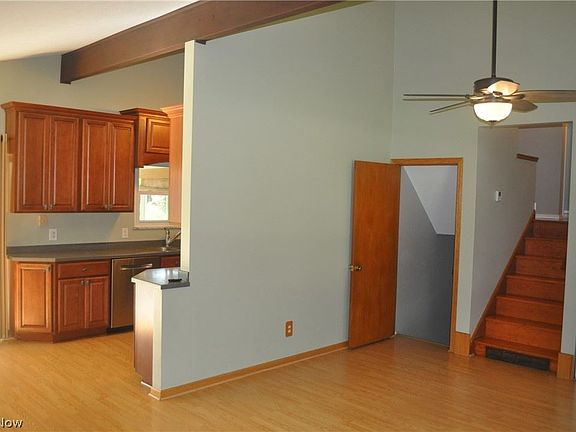 5th image of 2410 Sherwin Dr