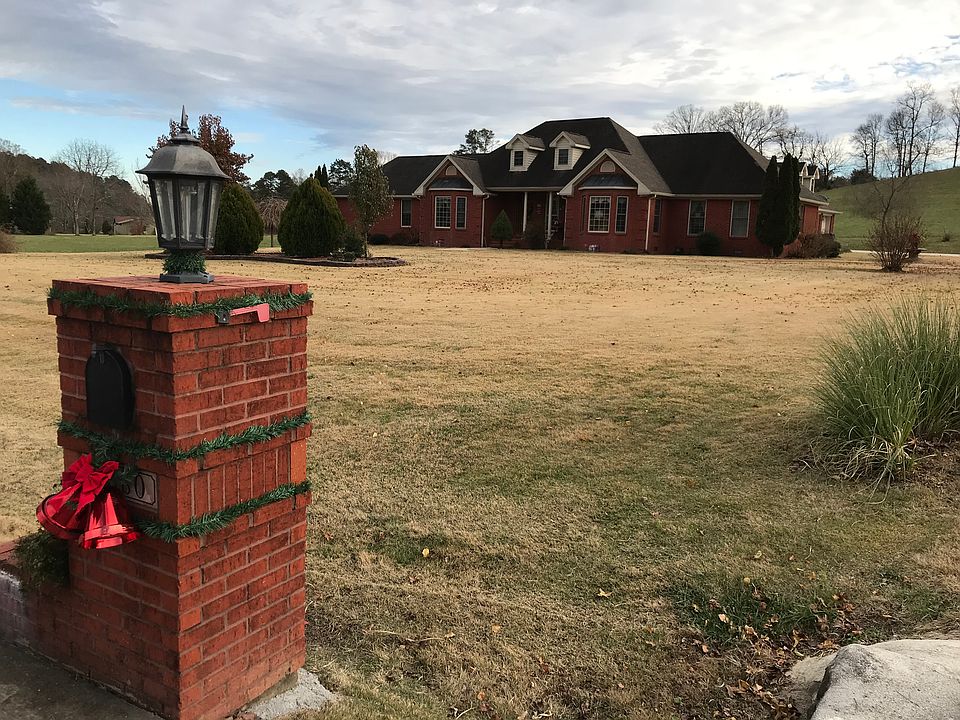 2nd image of 2080 Burton Rd