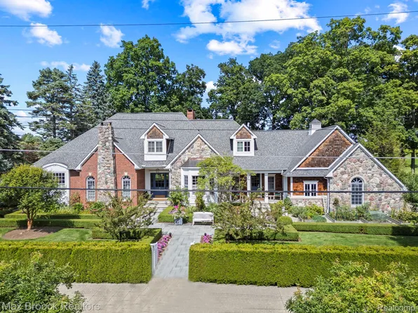 (undisclosed Address), Bloomfield Hills, MI 48301