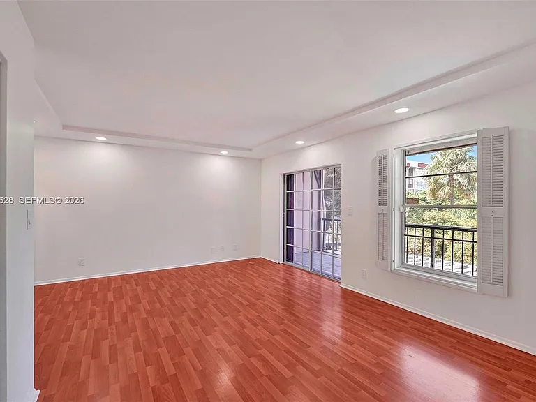1001 Three Islands Blvd #28 — Photo 30